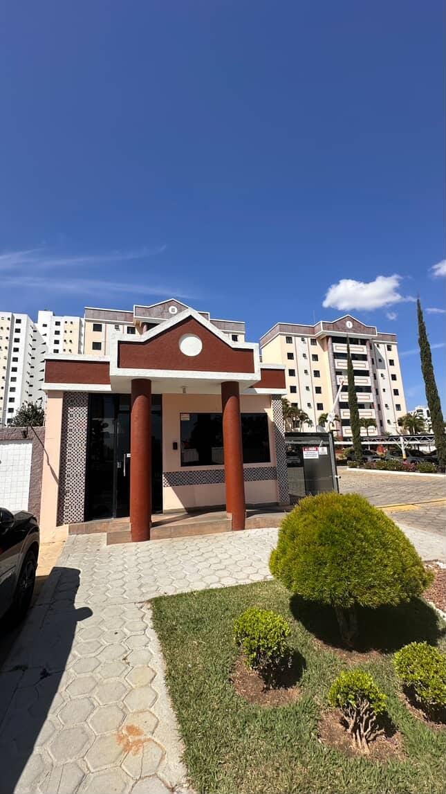 Apartamento À Venda no Candeias